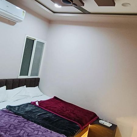 Hotel Rainbow اوجاين المظهر الخارجي الصورة